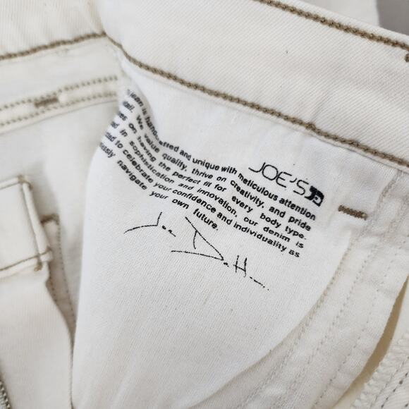 Joe's Jeans High Waisted Pleated Raw Hem Denim Shorts Natural A-Line 31 - Picture 9 of 14